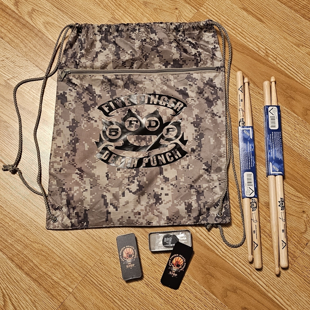 FIVE FINGER DEATH PUNCH